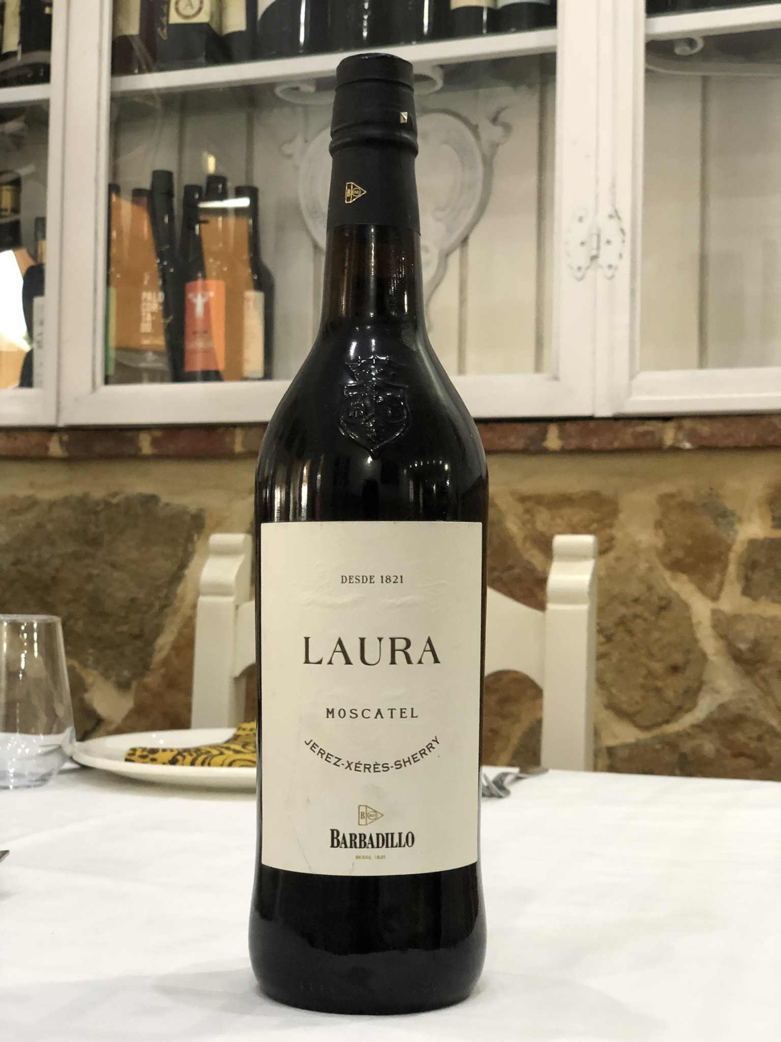 Moscatel Laura